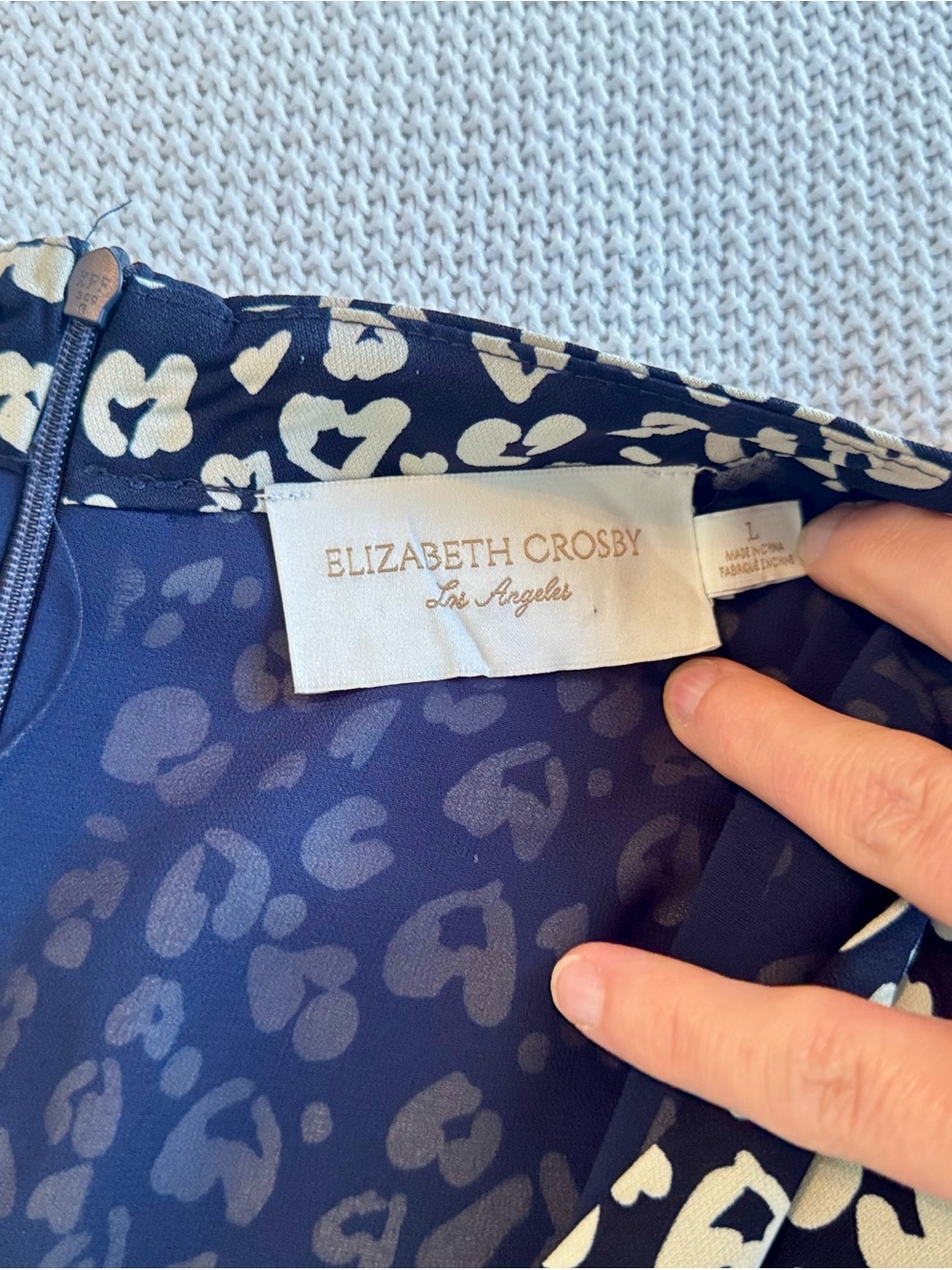 ELIZABETH CROSBY Sleeveless Navy Blue Floral Wrap-Style Dress w Self Tie - Picture 13 of 16